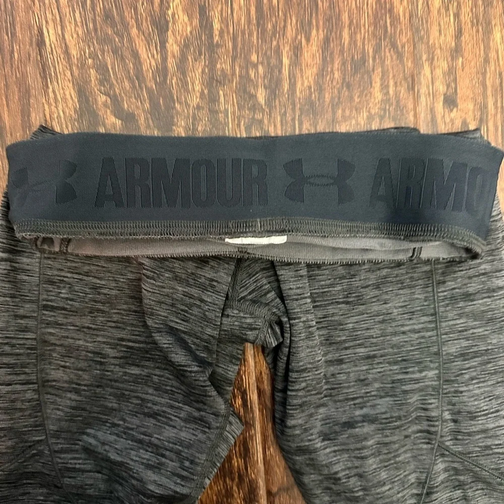 Under Armour‎ Heather Gray Leggings